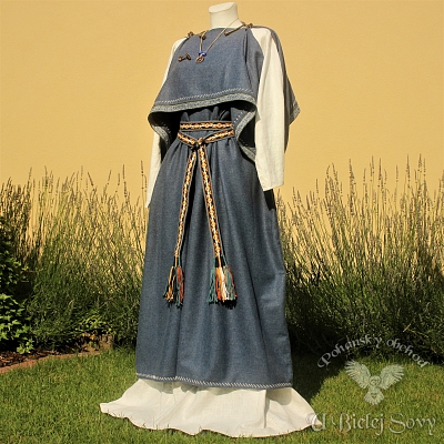 Vlnené keltské šaty, modré